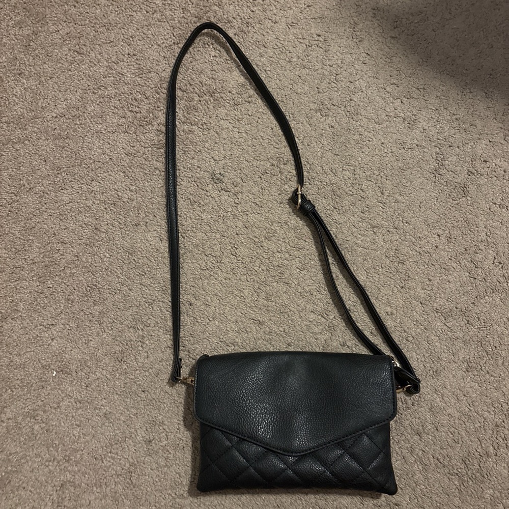 Elegant Black Quilted Crossbody Bag